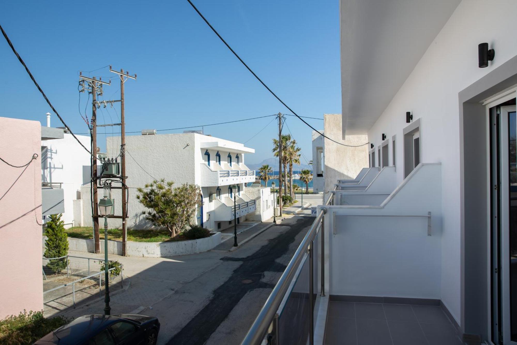 Sea Breeze 2 Apartments Мастихари Экстерьер фото