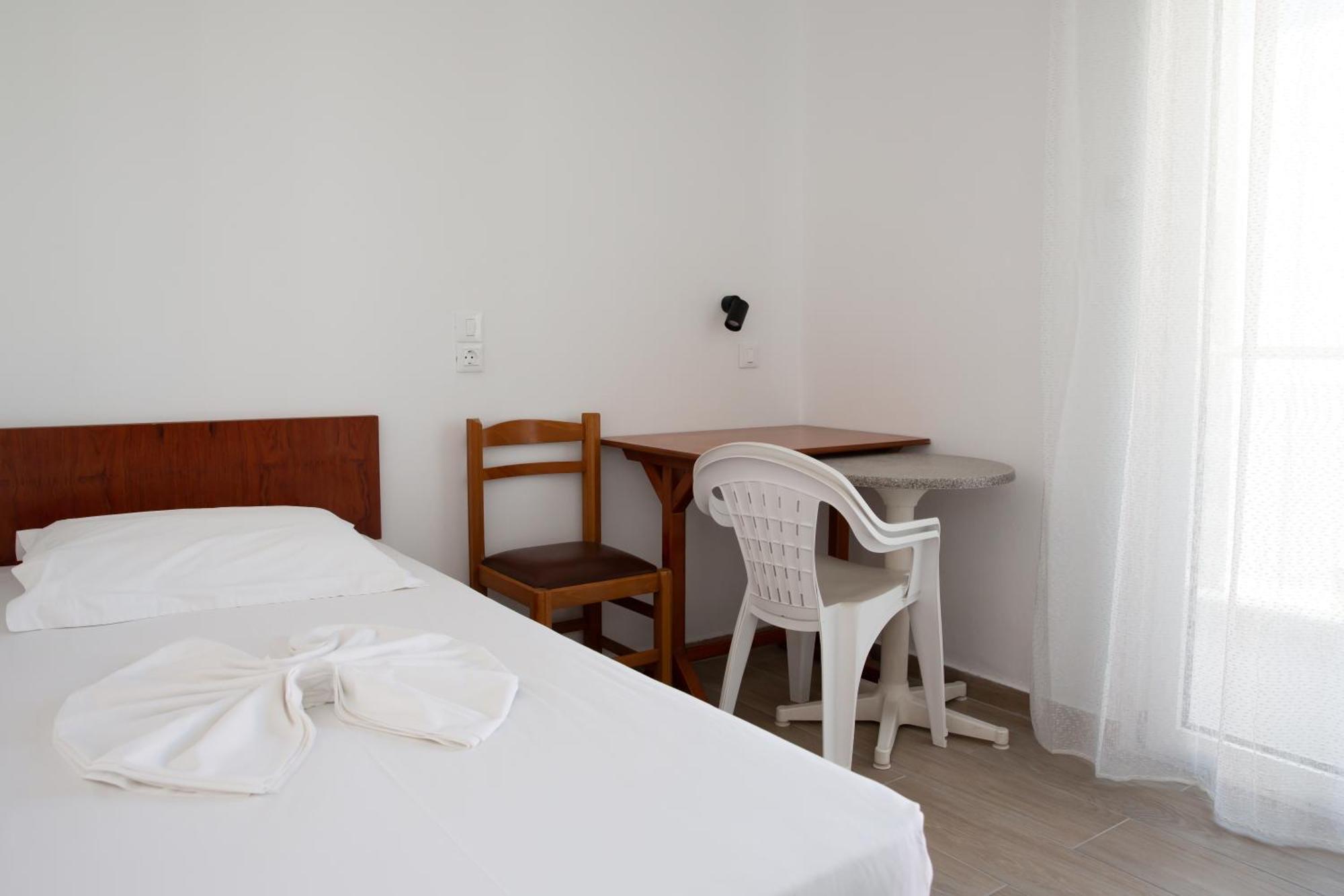 Sea Breeze 2 Apartments Мастихари Экстерьер фото